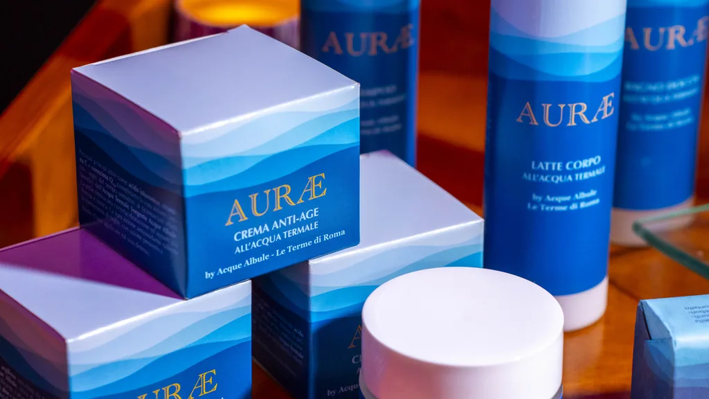 AURÆ cosmetic line