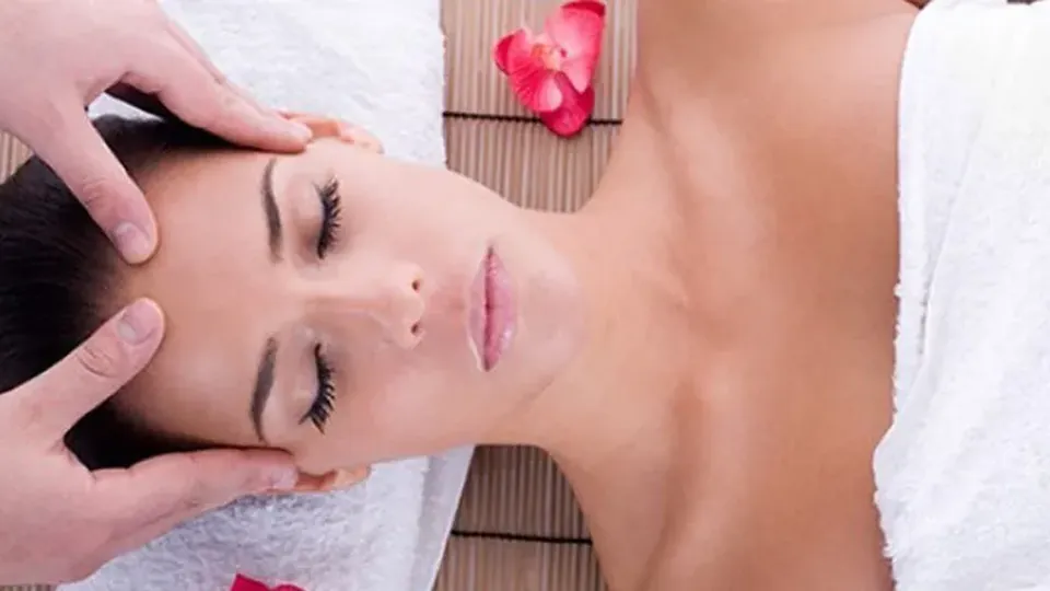 Massaggio Ayurvedico del viso